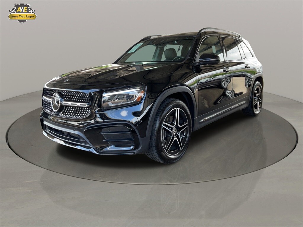 2024 Mercedes Benz GLB 250 photo 3