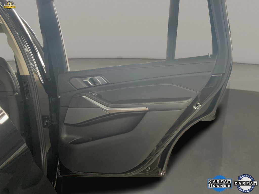 2023 BMW X7 40i - Photo 17