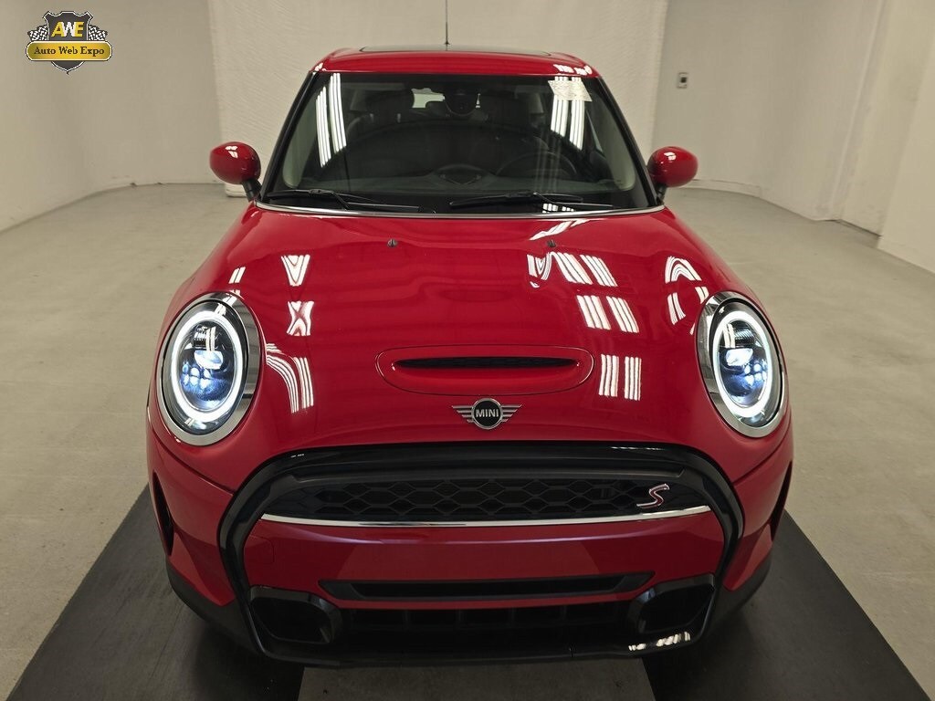 2024 Mini Cooper Hardtop S photo 2