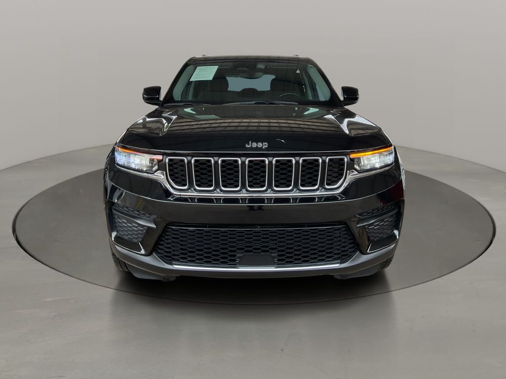 Used 2023 Jeep Grand Cherokee Laredo SUV
