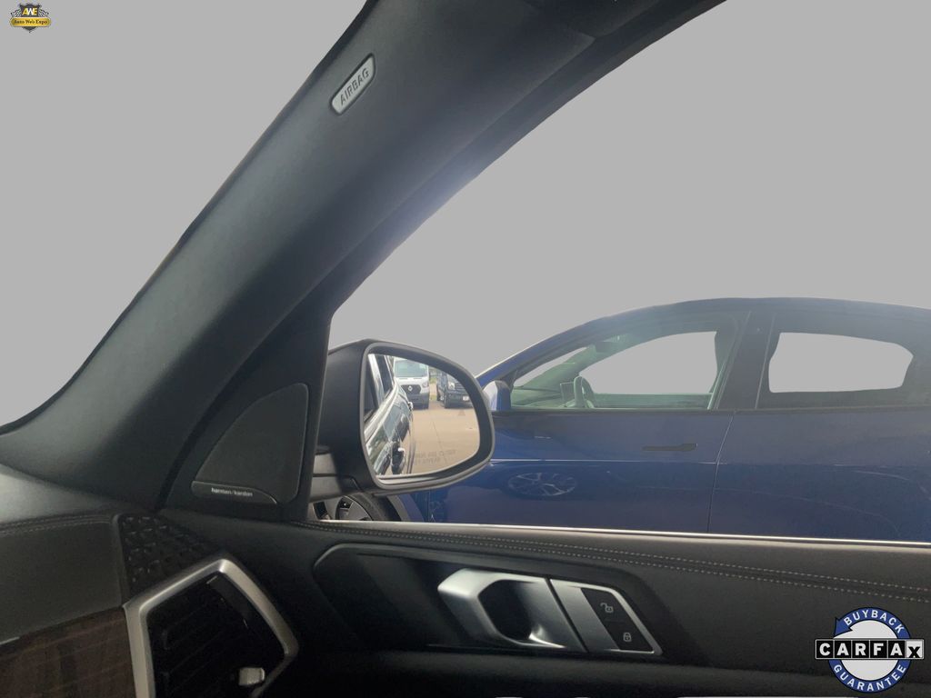 2025 BMW X5 50e - Photo 49