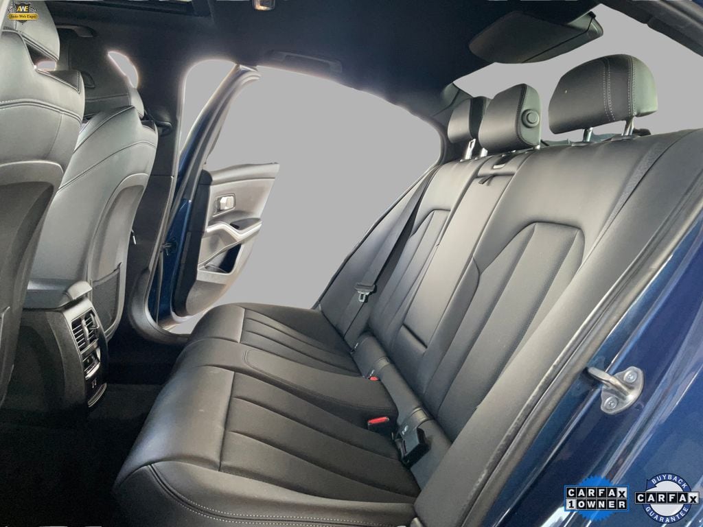 2022 BMW 3 Series 330i - Photo 14