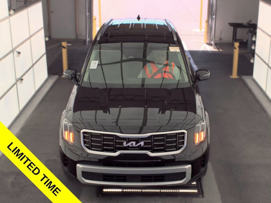 Used 2025 Kia Telluride S SUV