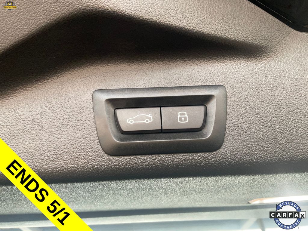 2025 BMW X5 50e - Photo 24