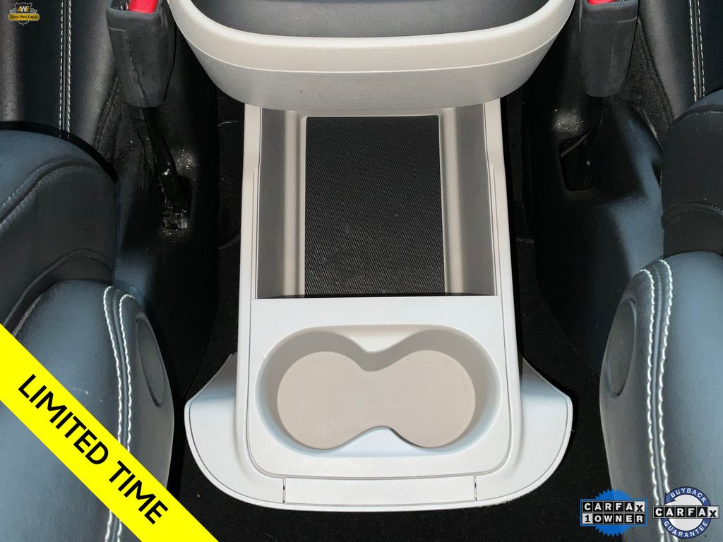 2024 Chrysler Pacifica PHEV Select - Photo 23