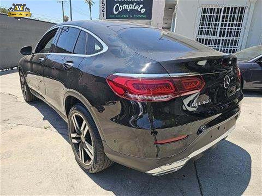 2020 Mercedes Benz GLC 300 4MATIC Coupe photo 2