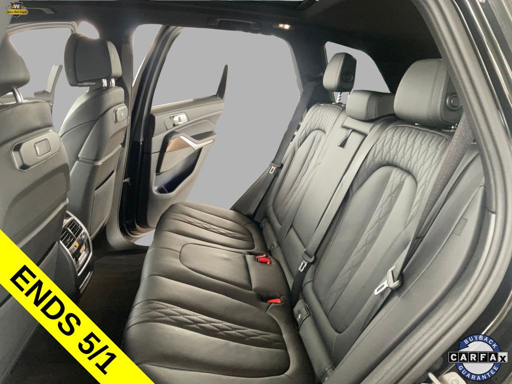 2025 BMW X5 50e - Photo 14