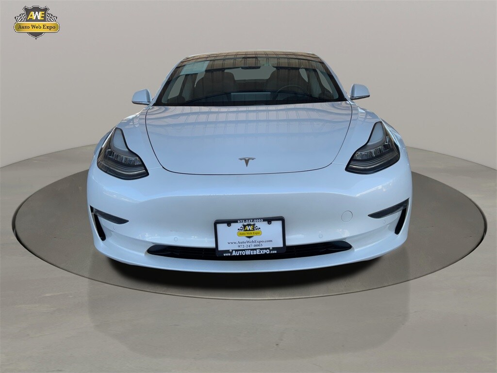 2020 Tesla Model 3 Standard Range Plus photo 2