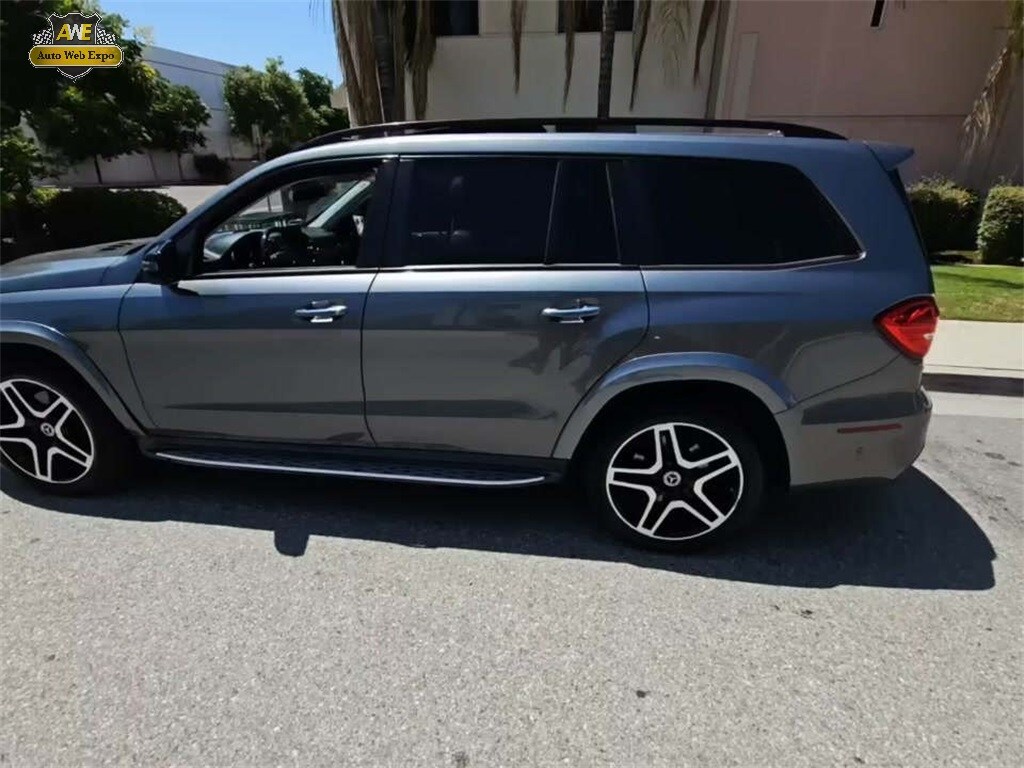 2018 Mercedes Benz GLS 550 4MATIC photo 2