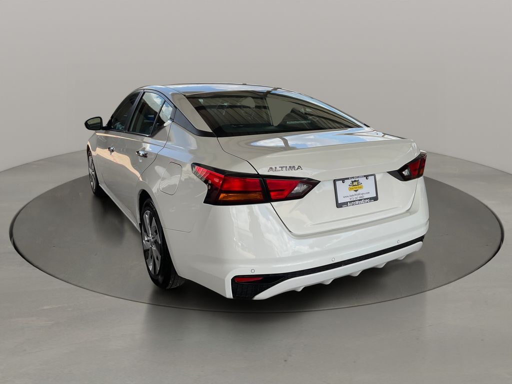 Used 2024 Nissan Altima 2.5 S Sedan