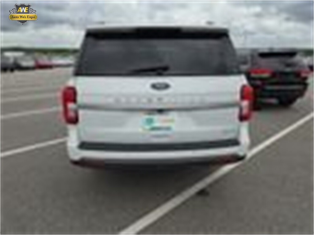 2024 Ford Expedition MAX XLT photo 4