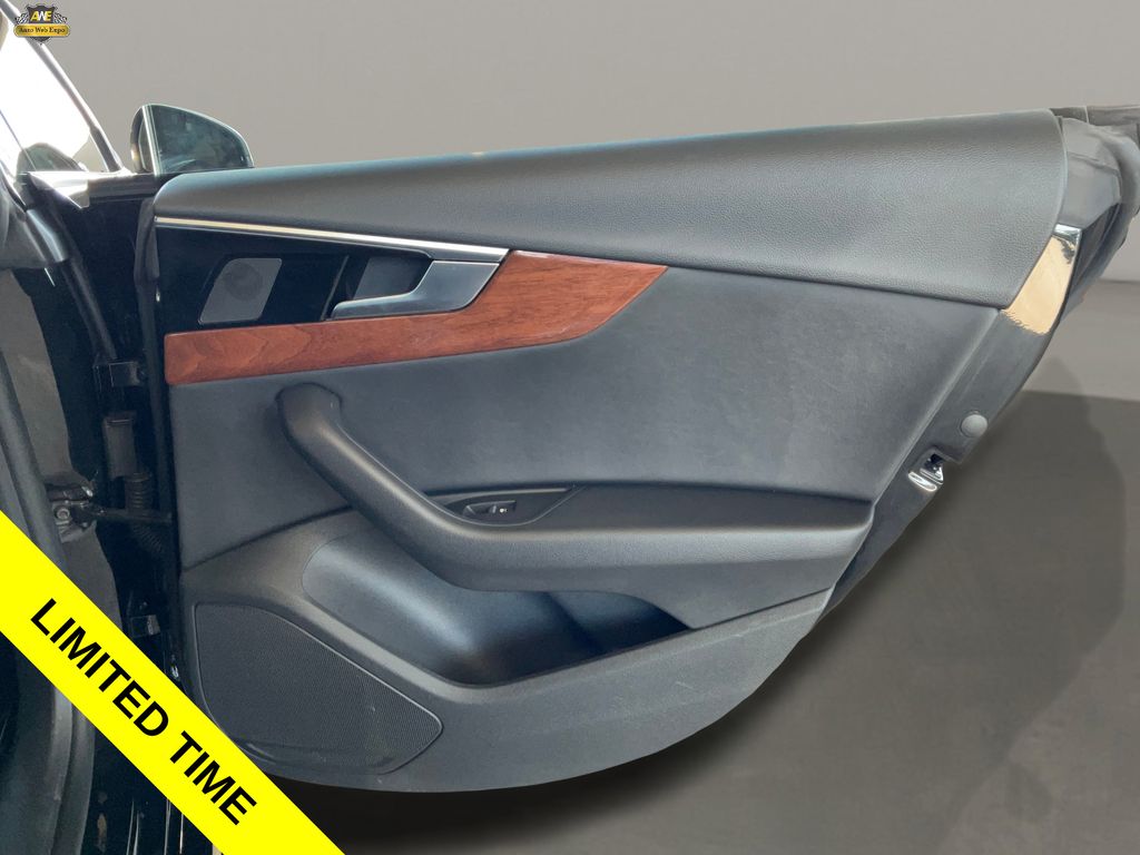 2022 Audi A5 Sportback Premium - Photo 16