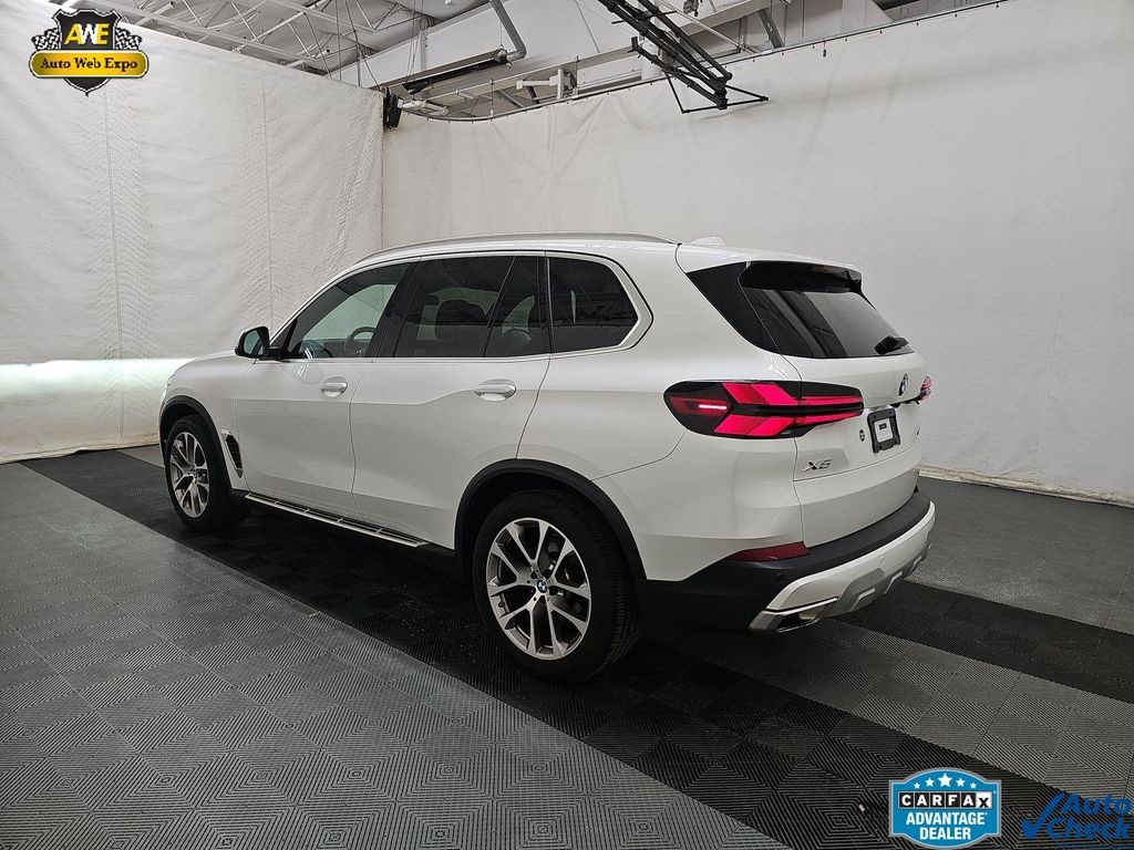 Used 2025 BMW X5 xDrive40i /CLIMATE COMFORT /PREMIUM /PARK ASSIST / SUV