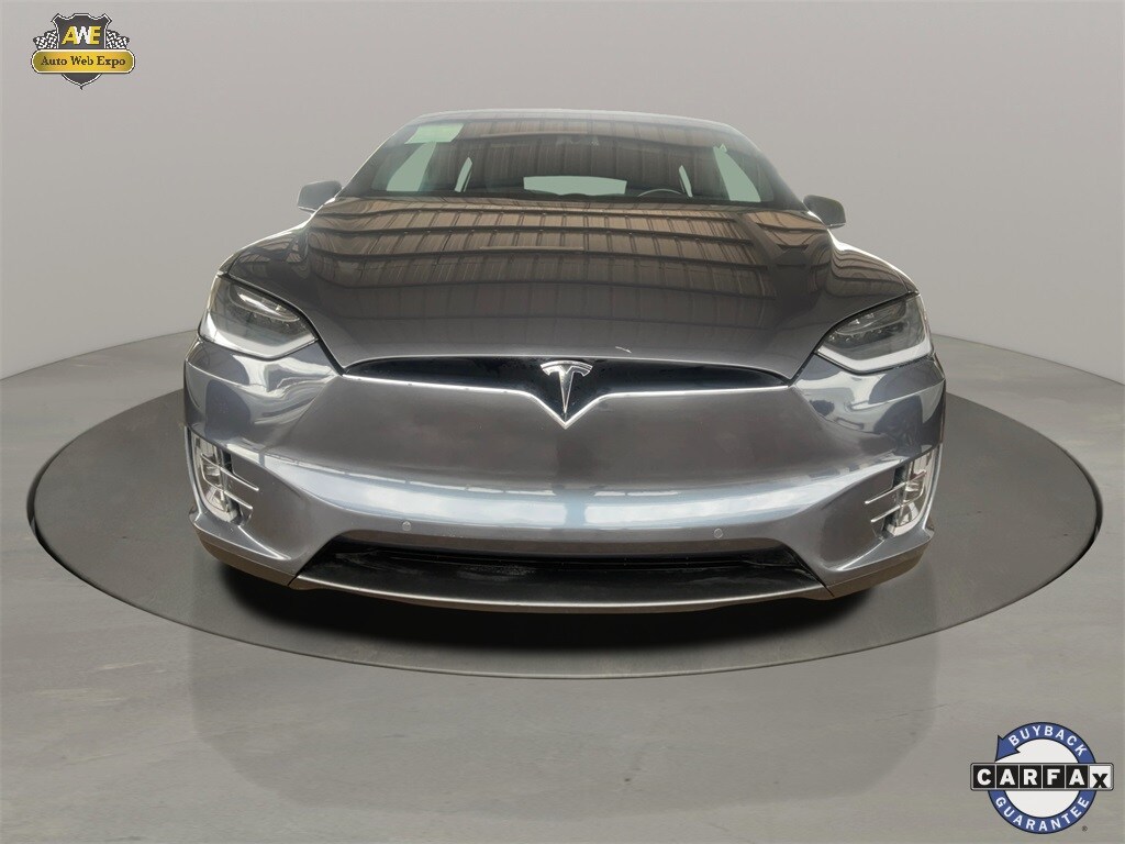 2019 Tesla Model X Long Range photo 2