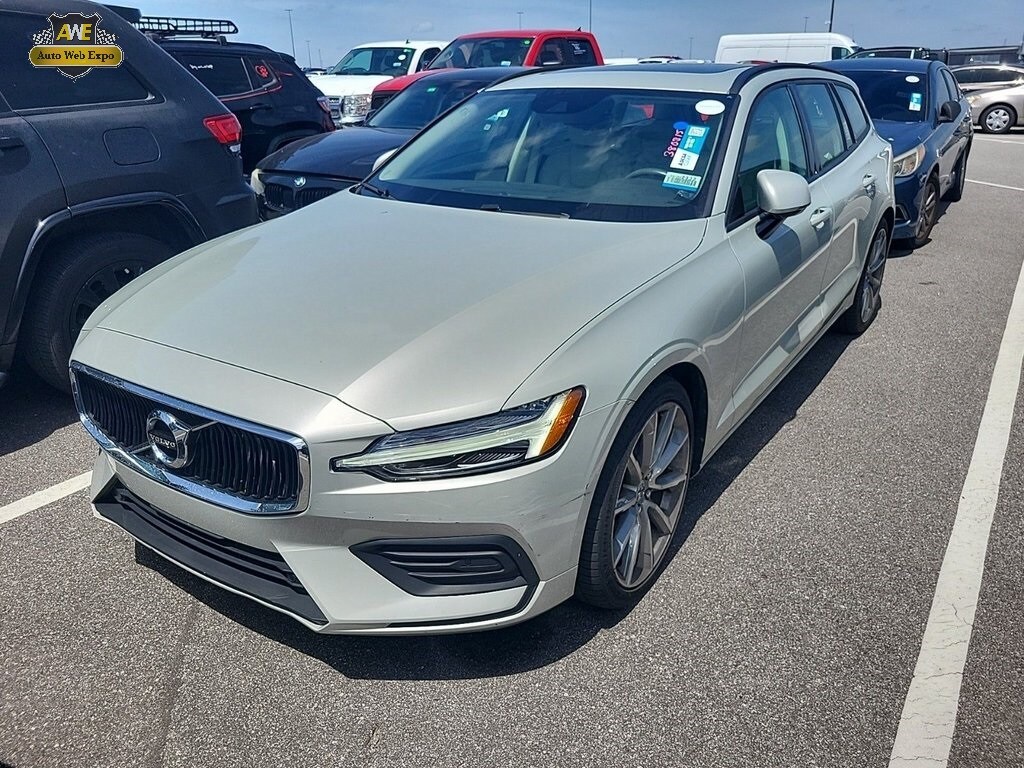 2020 Volvo V60 T5 photo 3