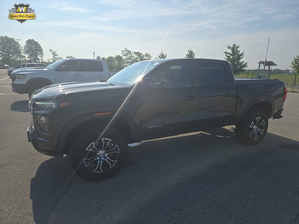 2024 Gmc Canyon AT4 photo 3