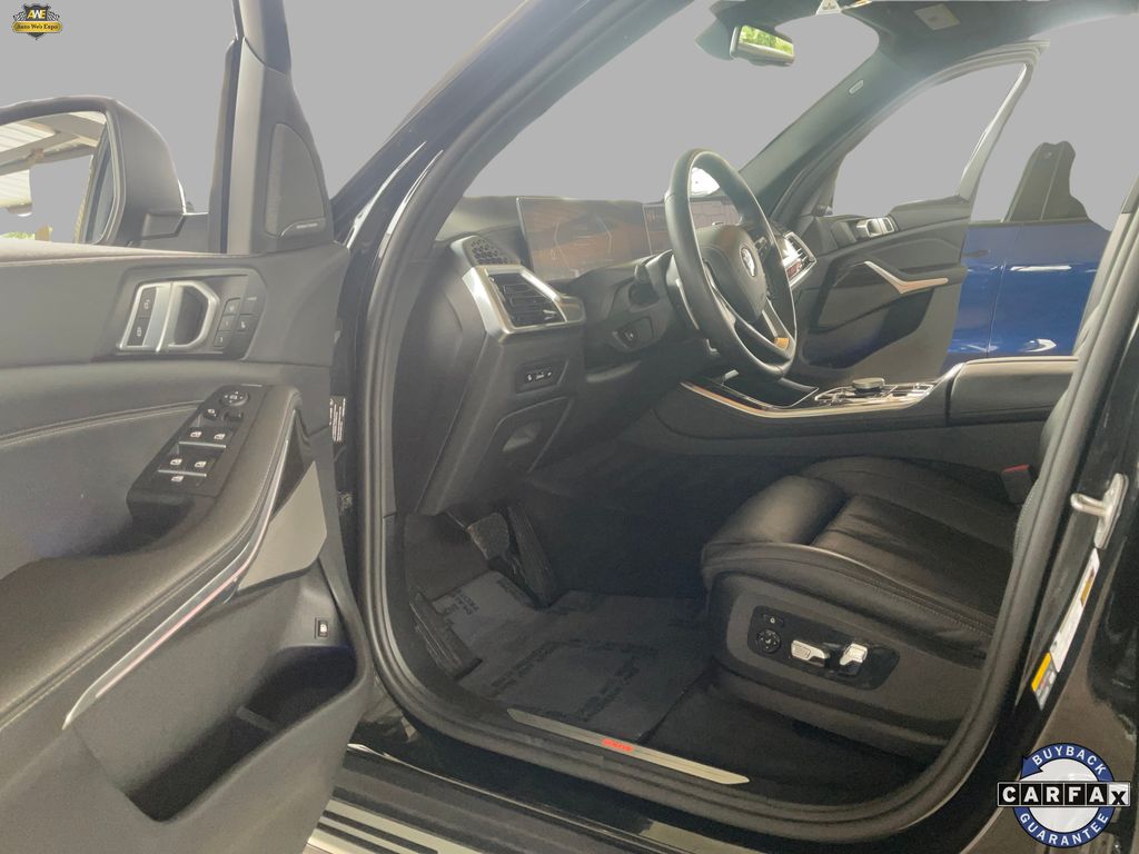 2025 BMW X5 50e - Photo 9