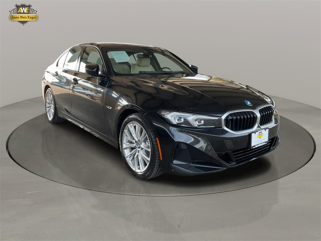 2023 BMW 3 Series 330e