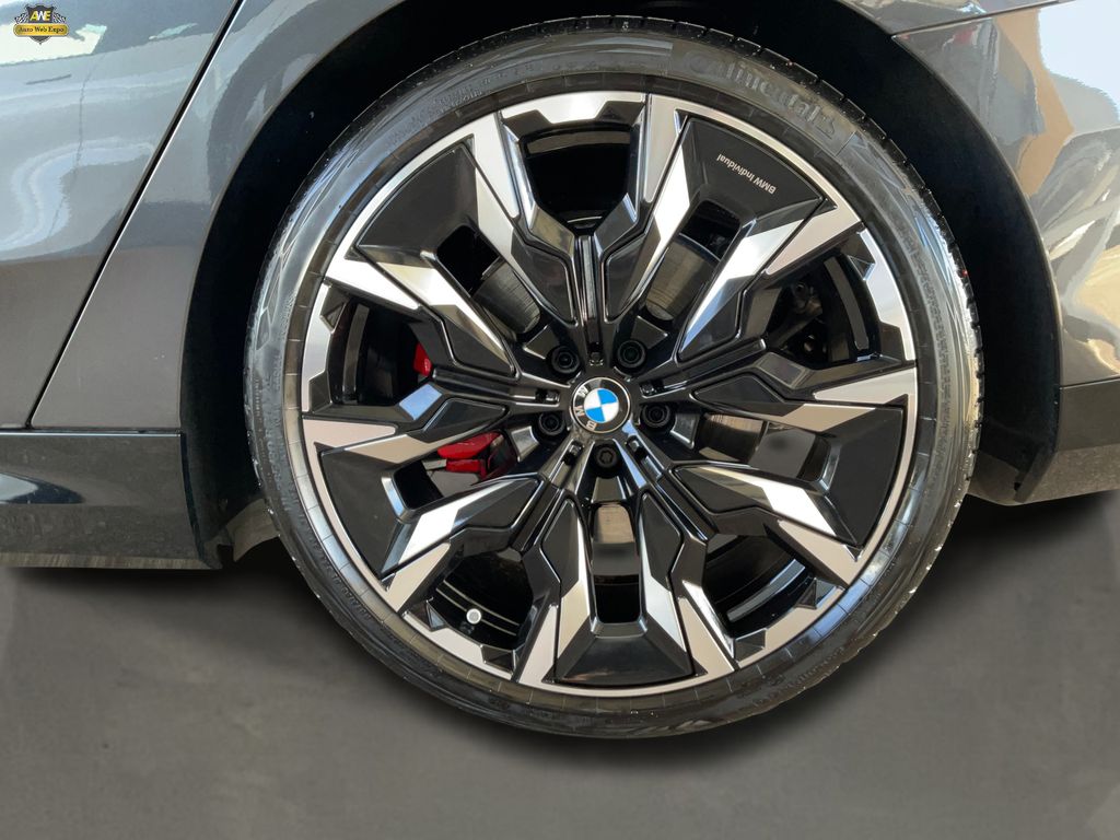 2026 BMW i5 40 - Photo 54