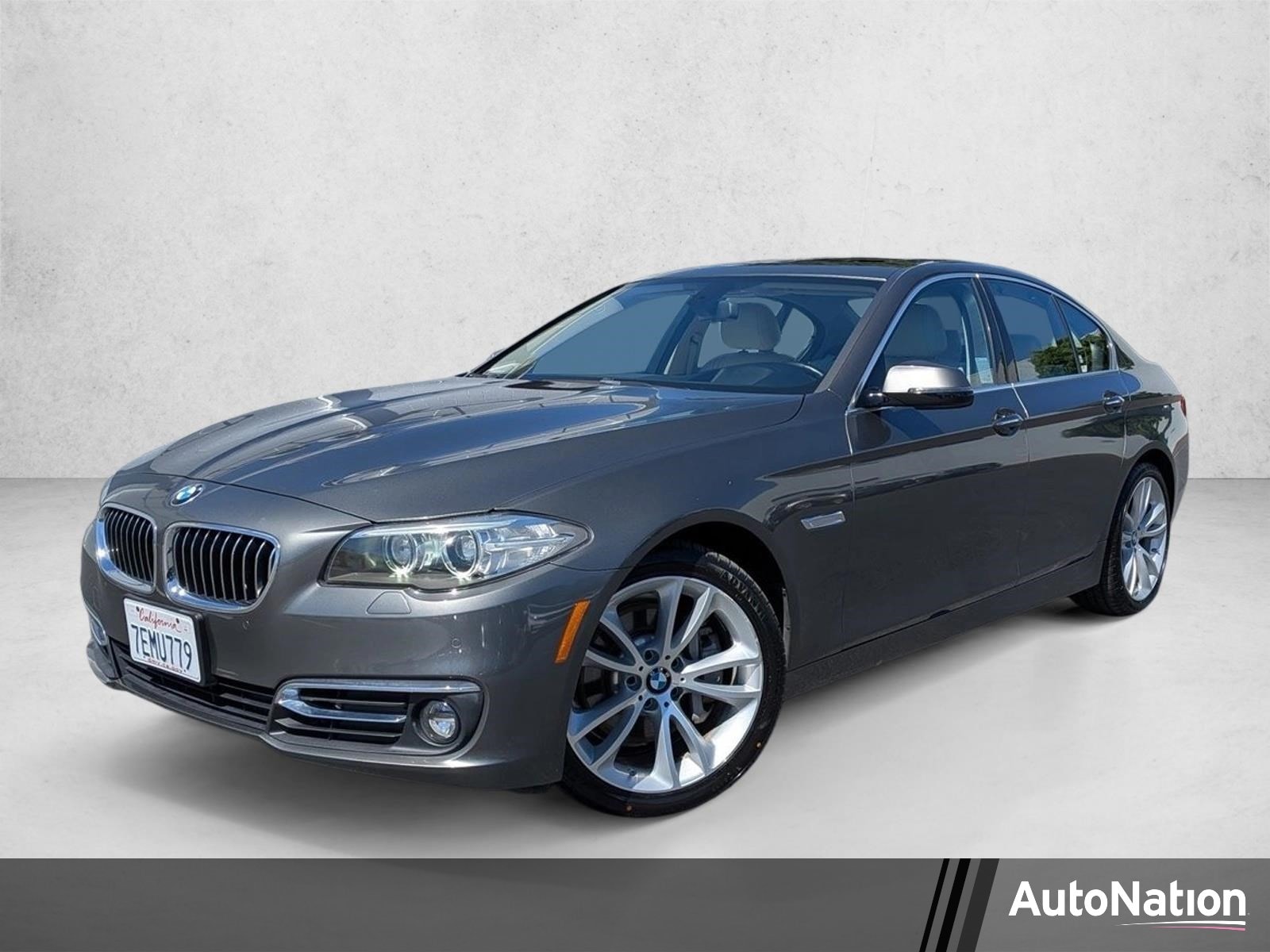 2014 BMW 5 Series 535i Sedan's photo