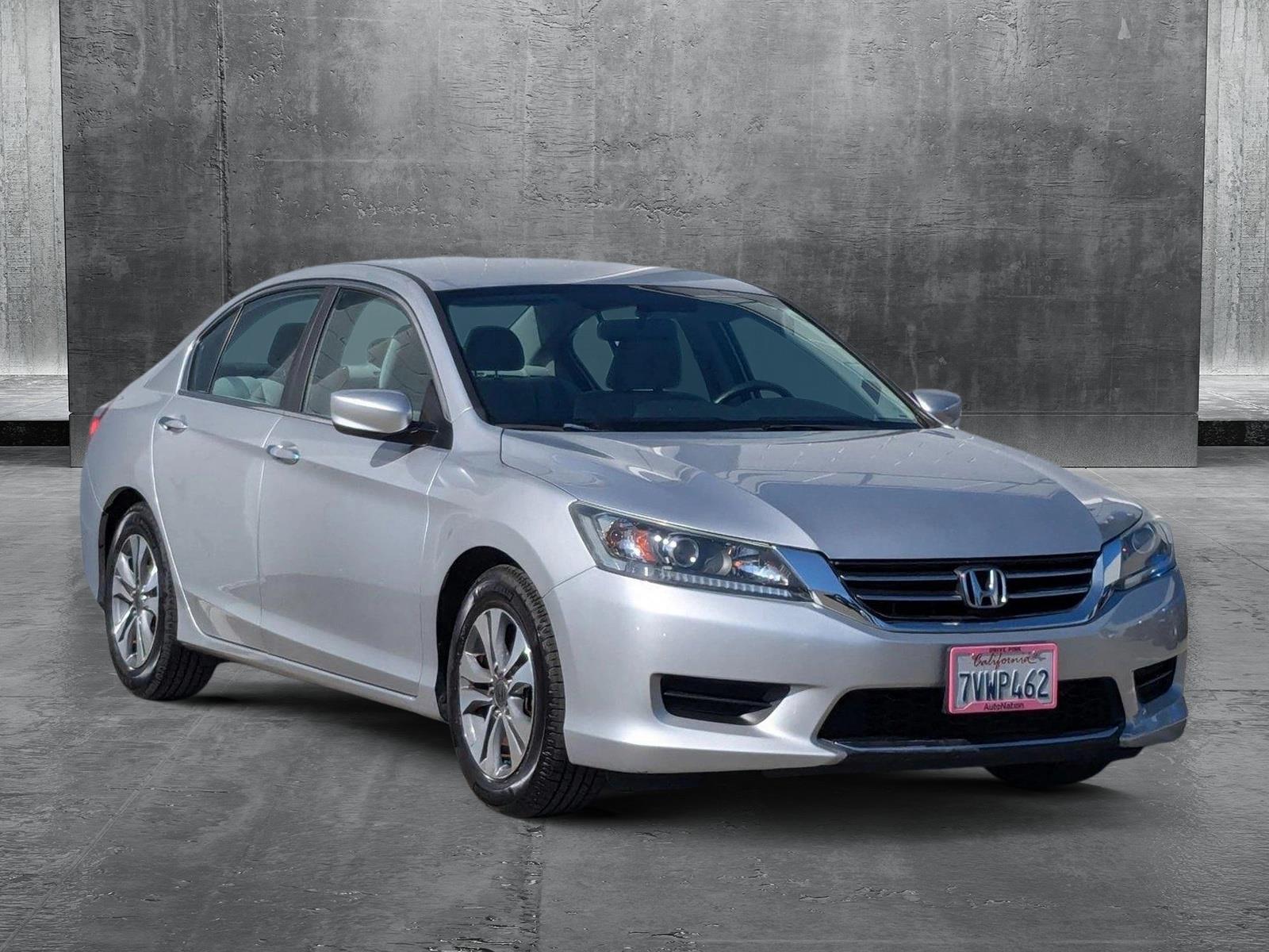 2013 Honda Accord LX photo 3