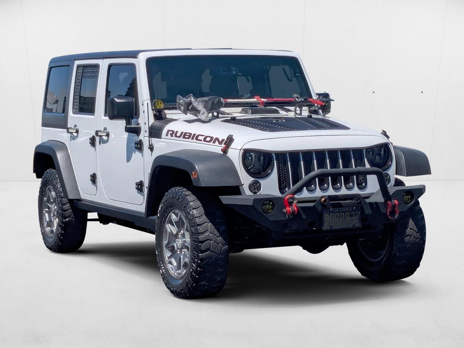 2015 Jeep Wrangler Unlimited Rubicon photo 3