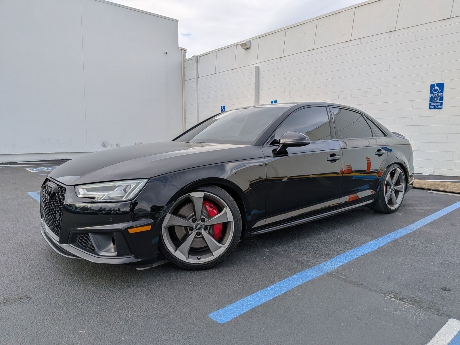 2019 Audi S4 Premium Plus's photo