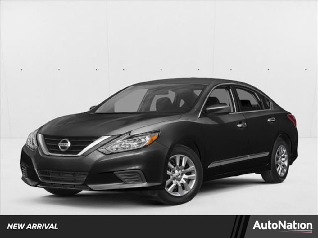 Used 2017 Nissan Altima 2.5 SV Sedan