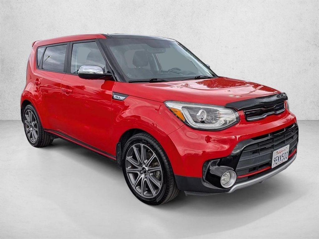 Used 2017 Kia Soul ! Hatchback