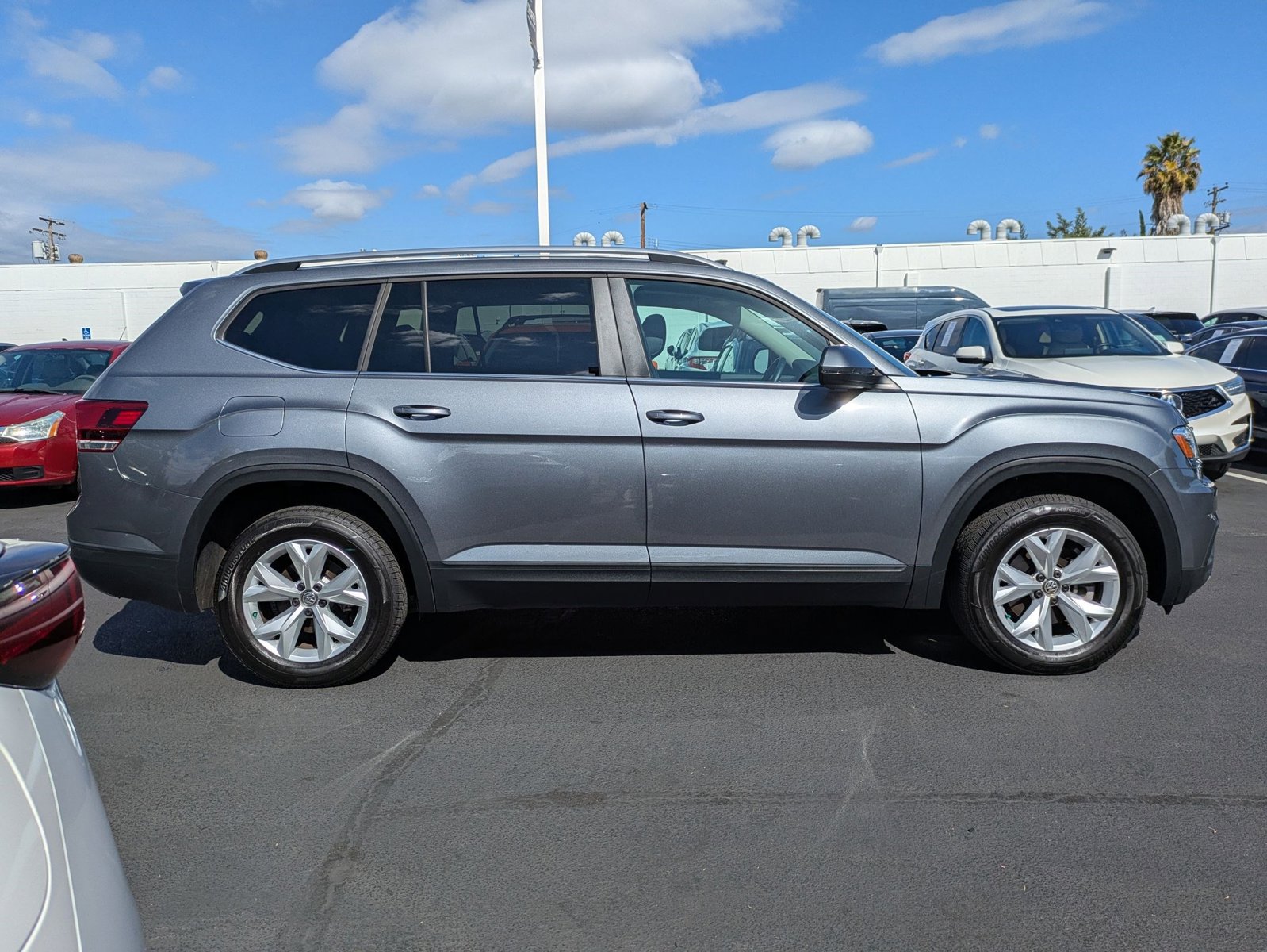2018 Volkswagen Atlas V6 SE Technology photo 4