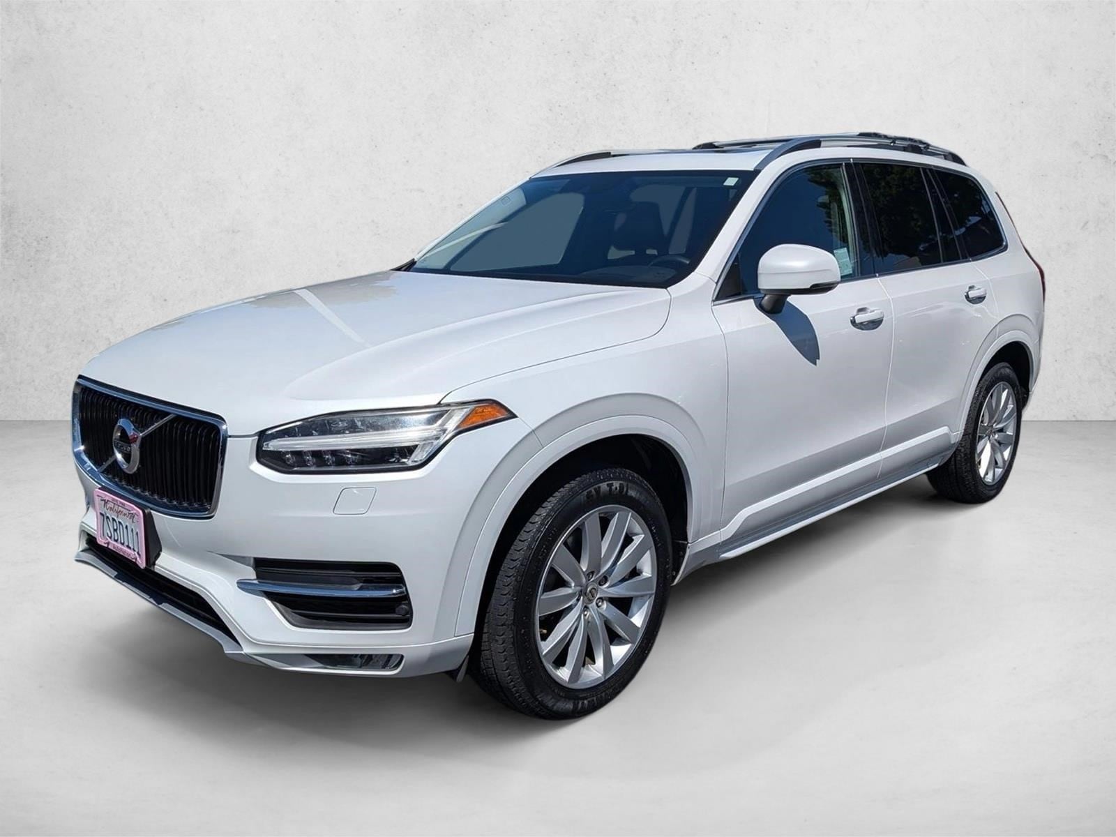 2016 Volvo XC90 Momentum