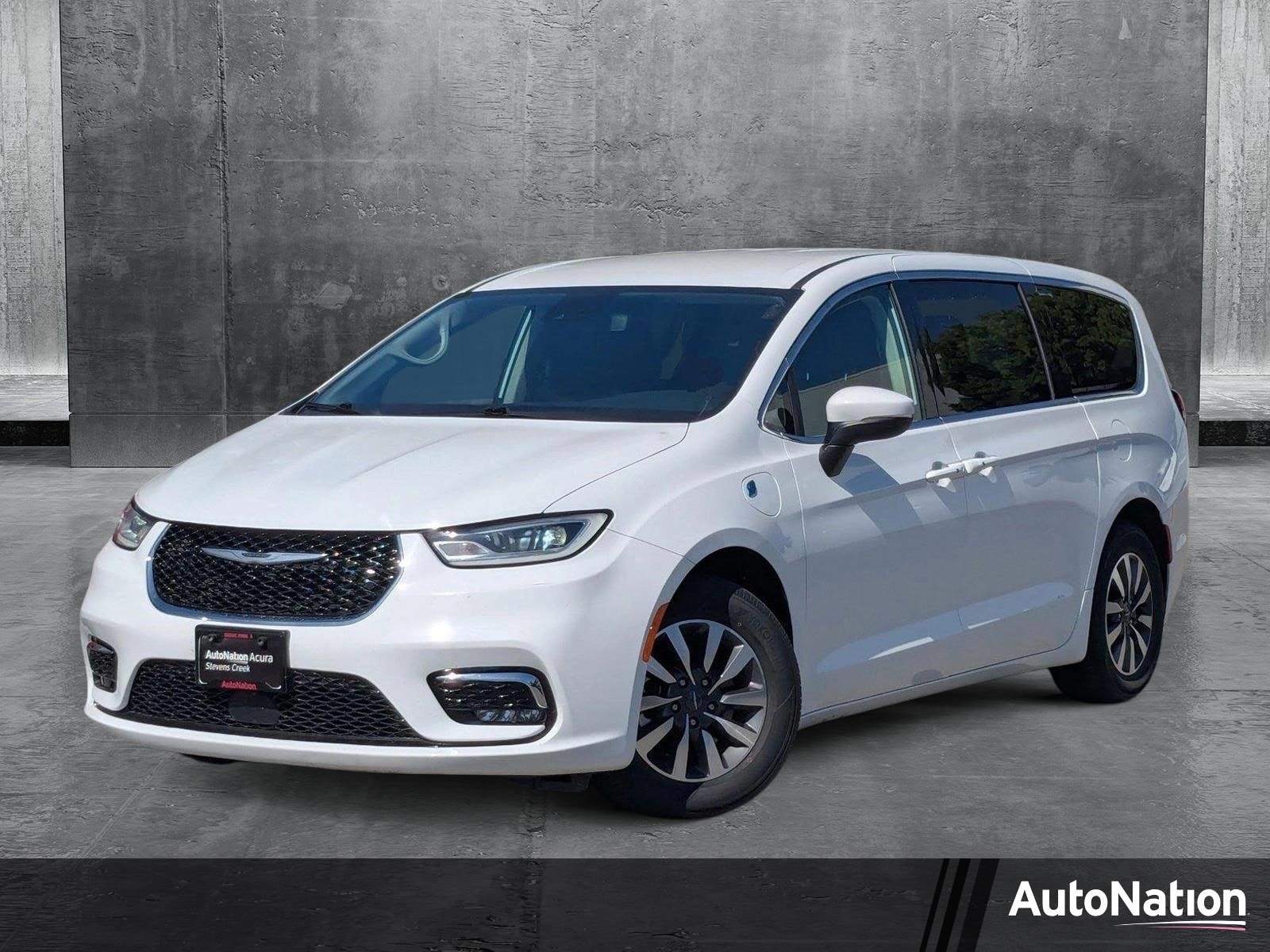 2023 Chrysler Pacifica Hybrid