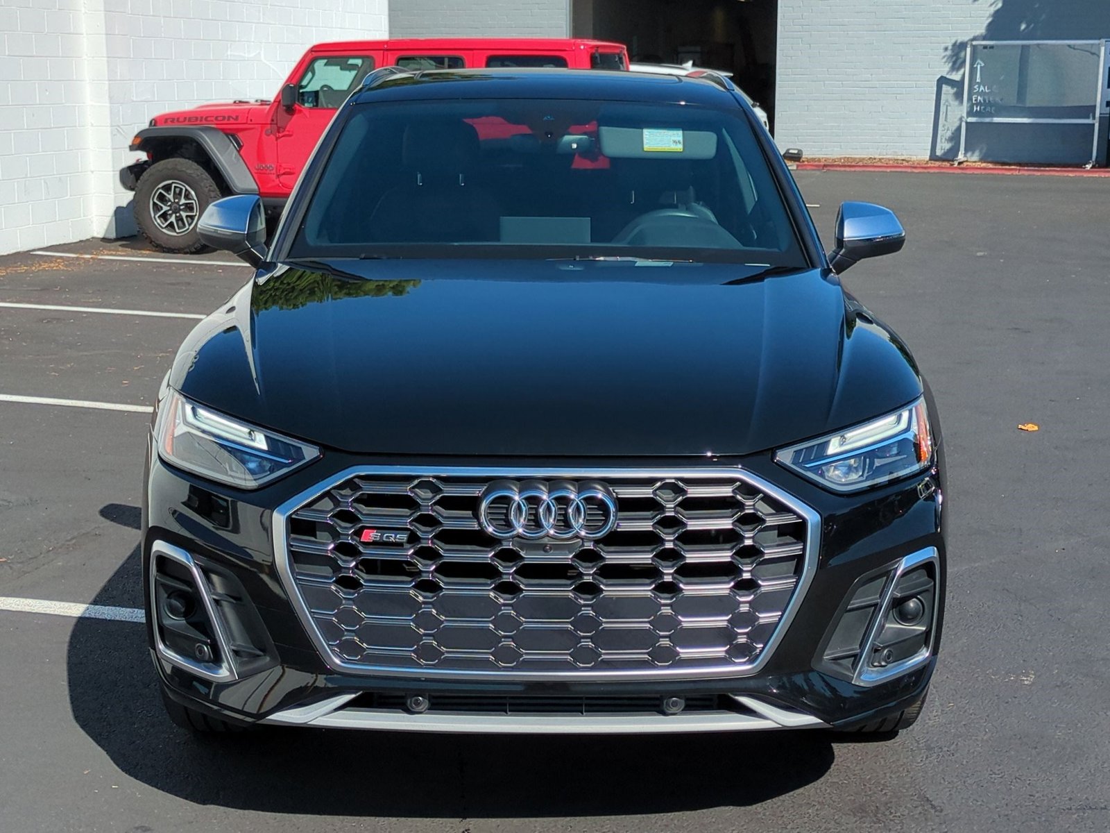 2022 Audi SQ5 Premium Plus photo 2