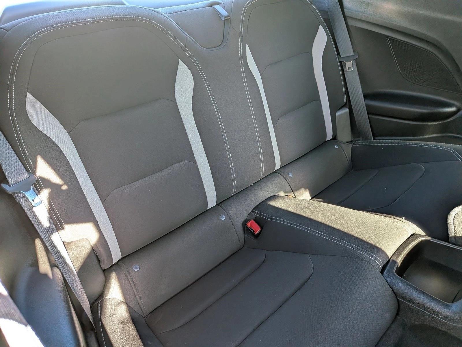 2023 Chevrolet Camaro 1LT - Photo 17
