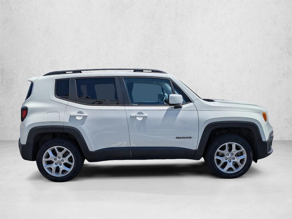 Used 2016 Jeep Renegade Latitude SUV