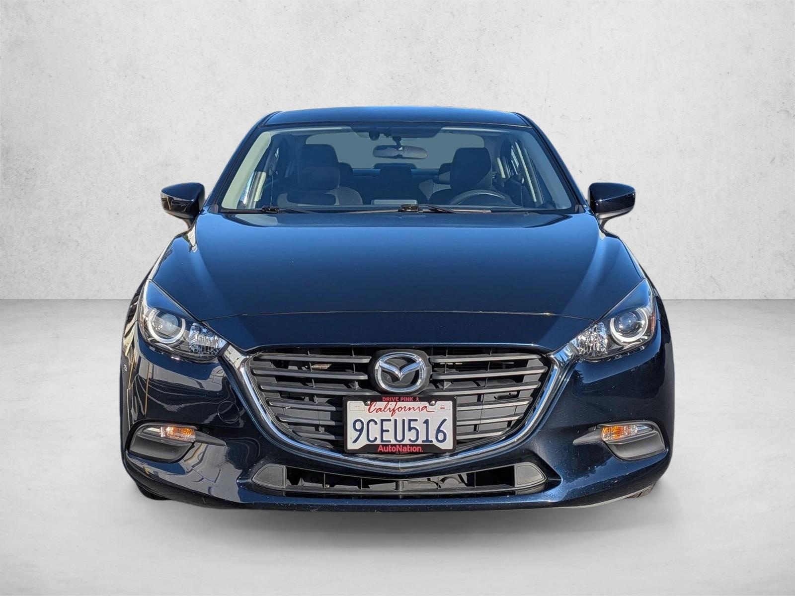 2017 Mazda Mazda3 Sport photo 2