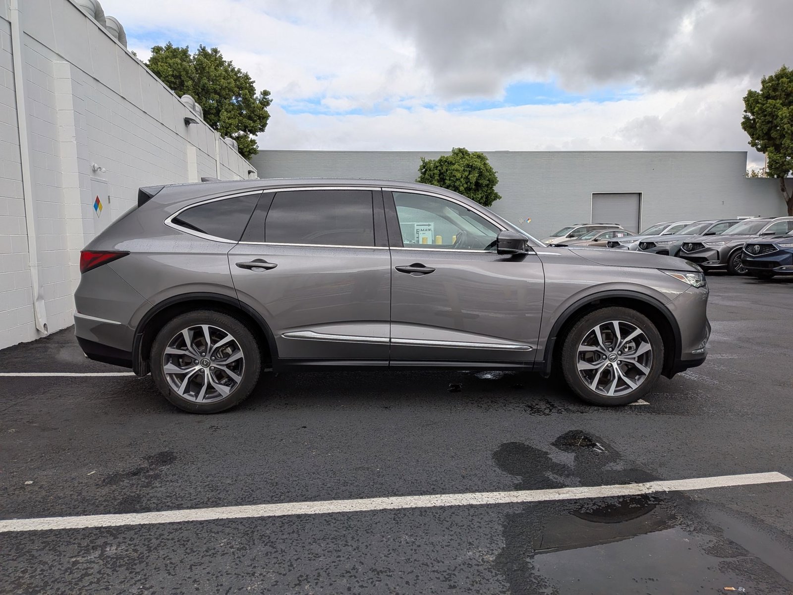 2023 Acura MDX SH-AWD Technology photo 4