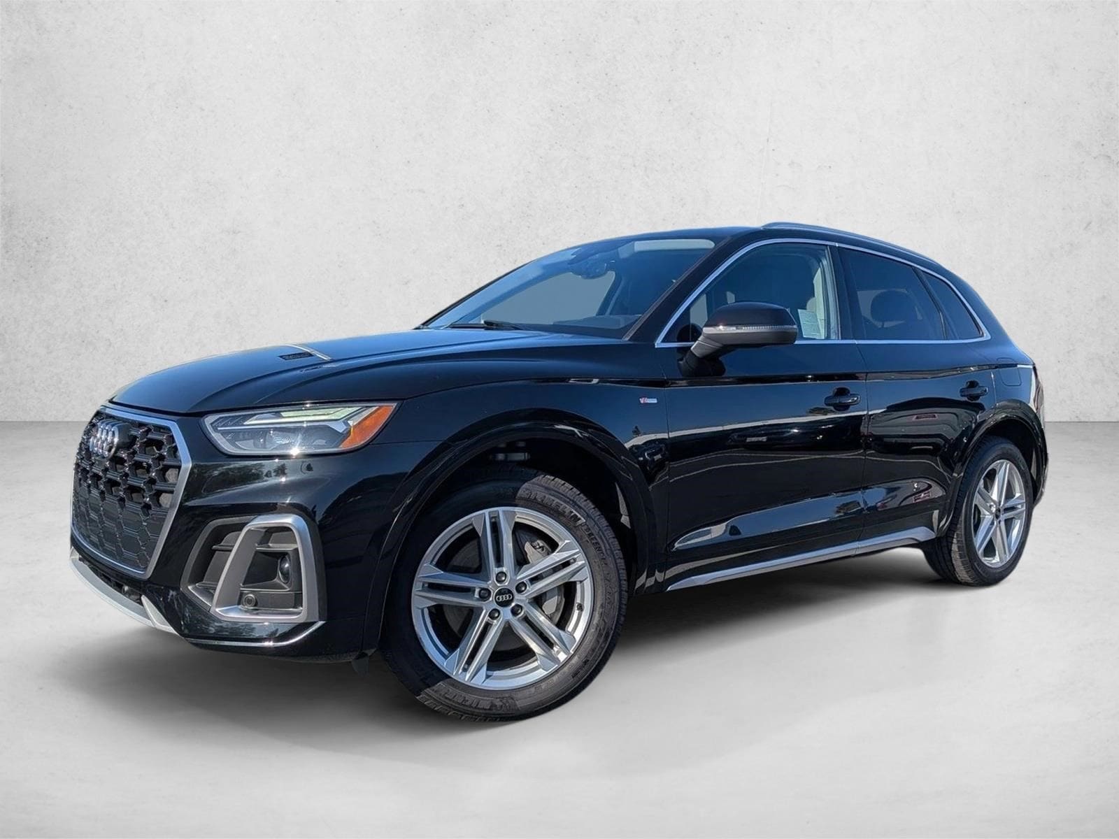 2021 Audi Q5 Premium Plus's photo