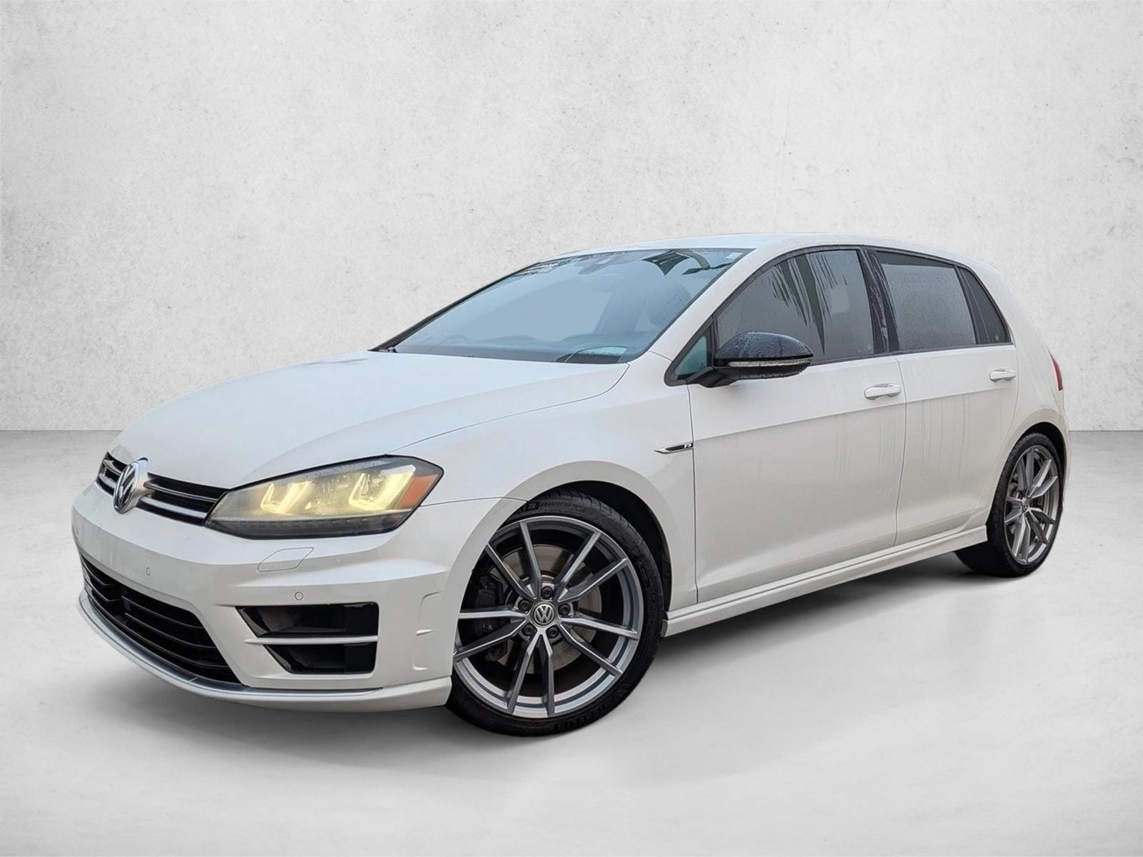 2017 Volkswagen Golf R