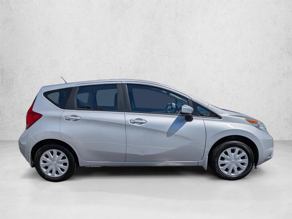 Used 2015 Nissan Versa Note SV Hatchback
