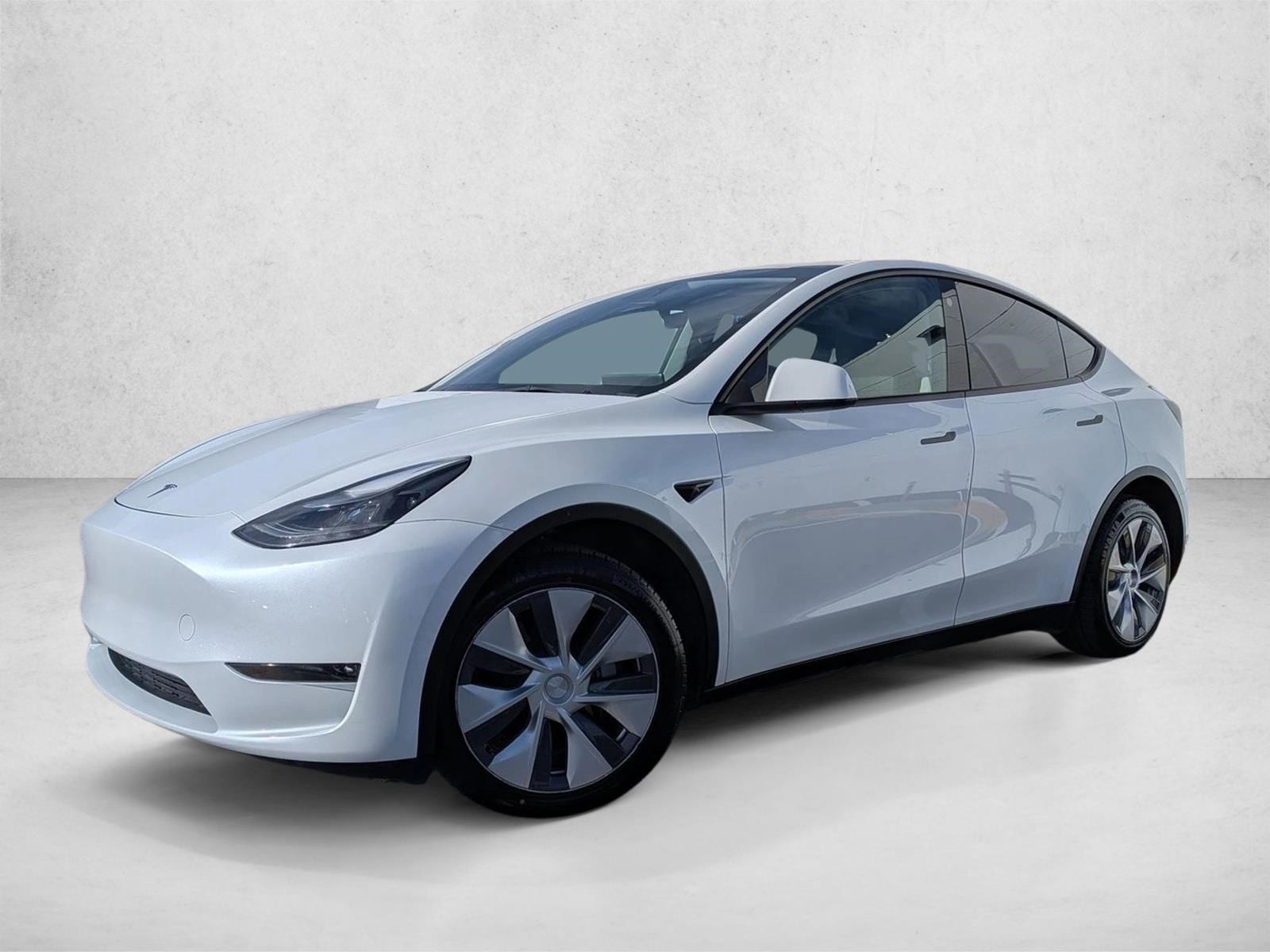 2023 Tesla Model Y Long Range's photo