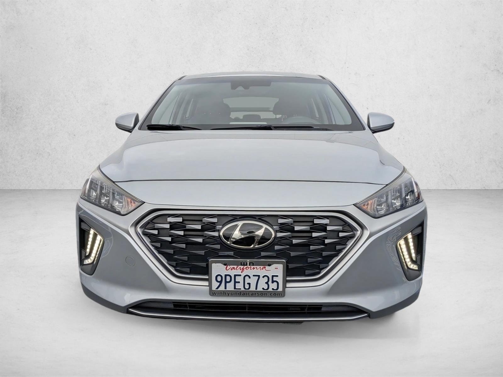 2020 Hyundai Ioniq SEL photo 2