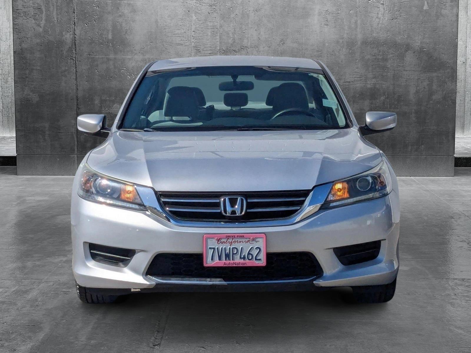 2013 Honda Accord LX photo 2