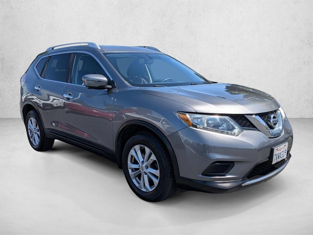 Used 2016 Nissan Rogue SV SUV