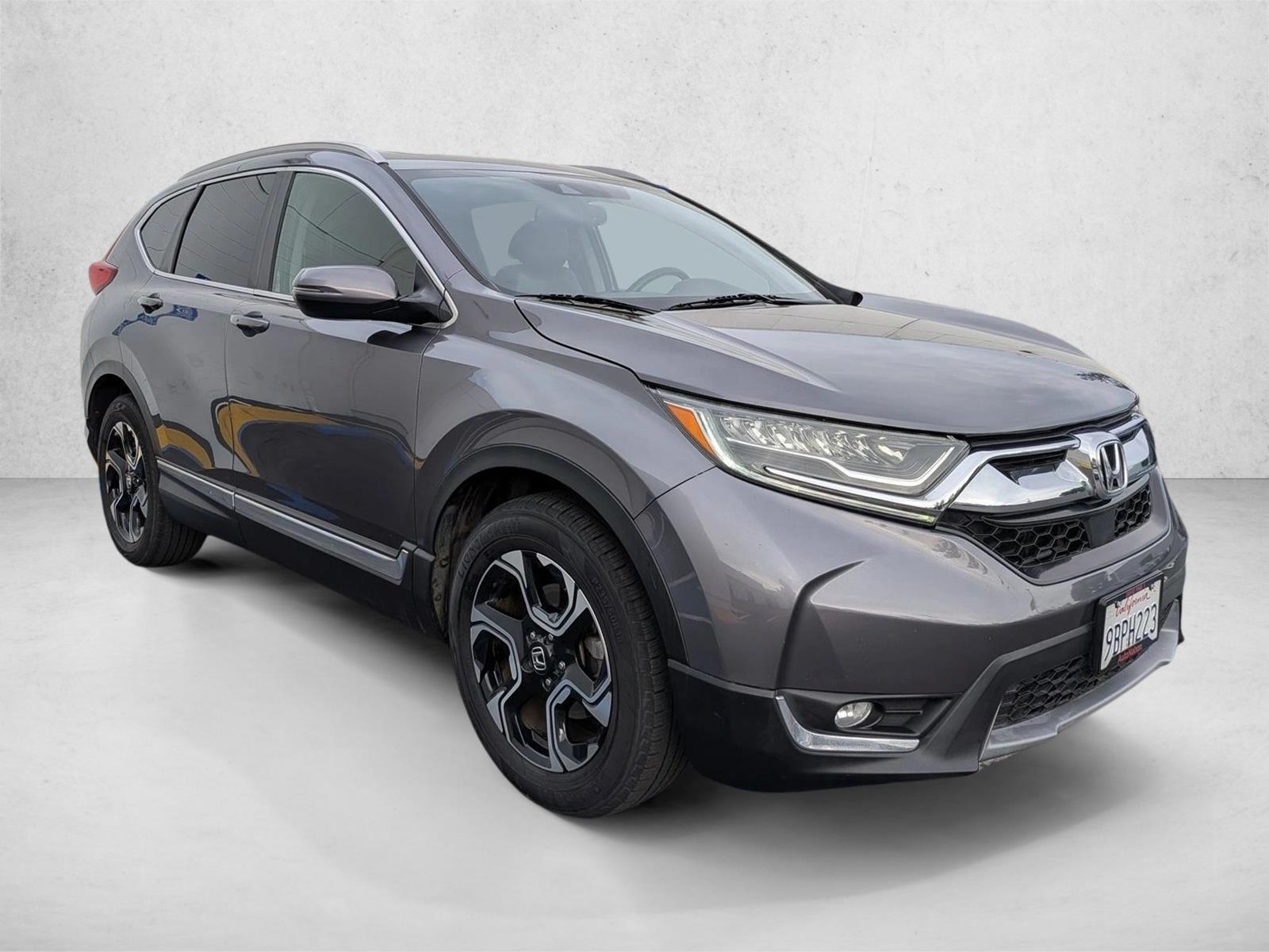 2018 Honda CR-V Touring photo 3