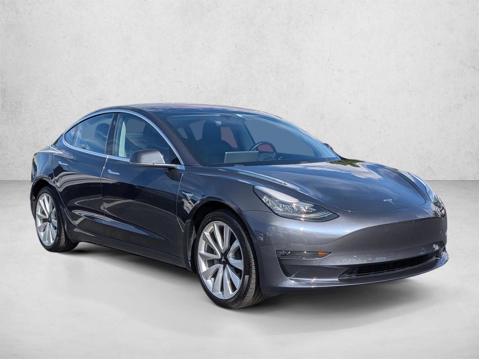 2018 Tesla Model 3 Long Range Battery photo 3