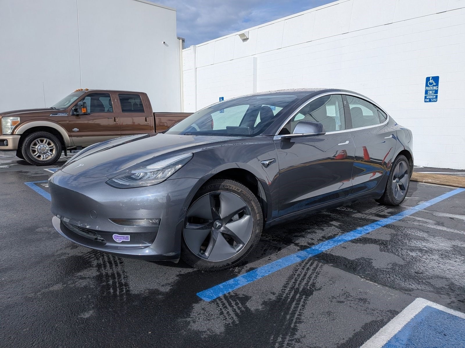 2018 Tesla Model 3 Long Range's photo