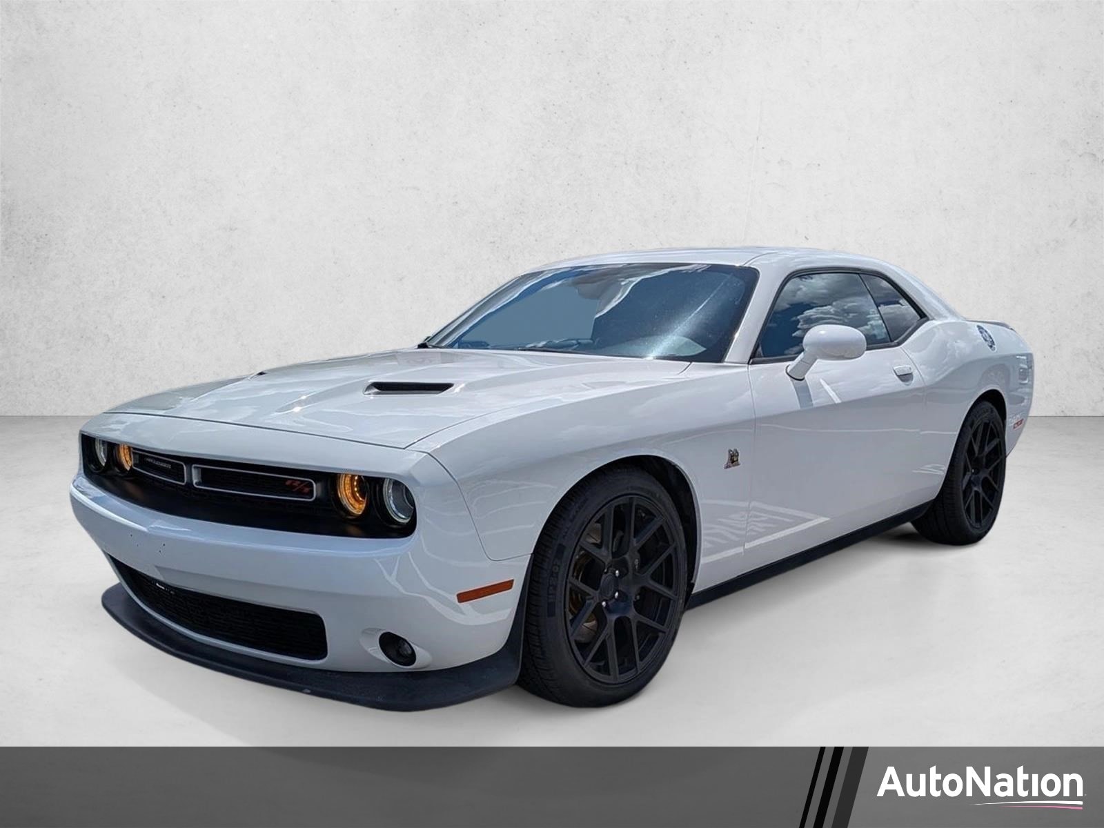 2018 Dodge Challenger Scat Pack's photo