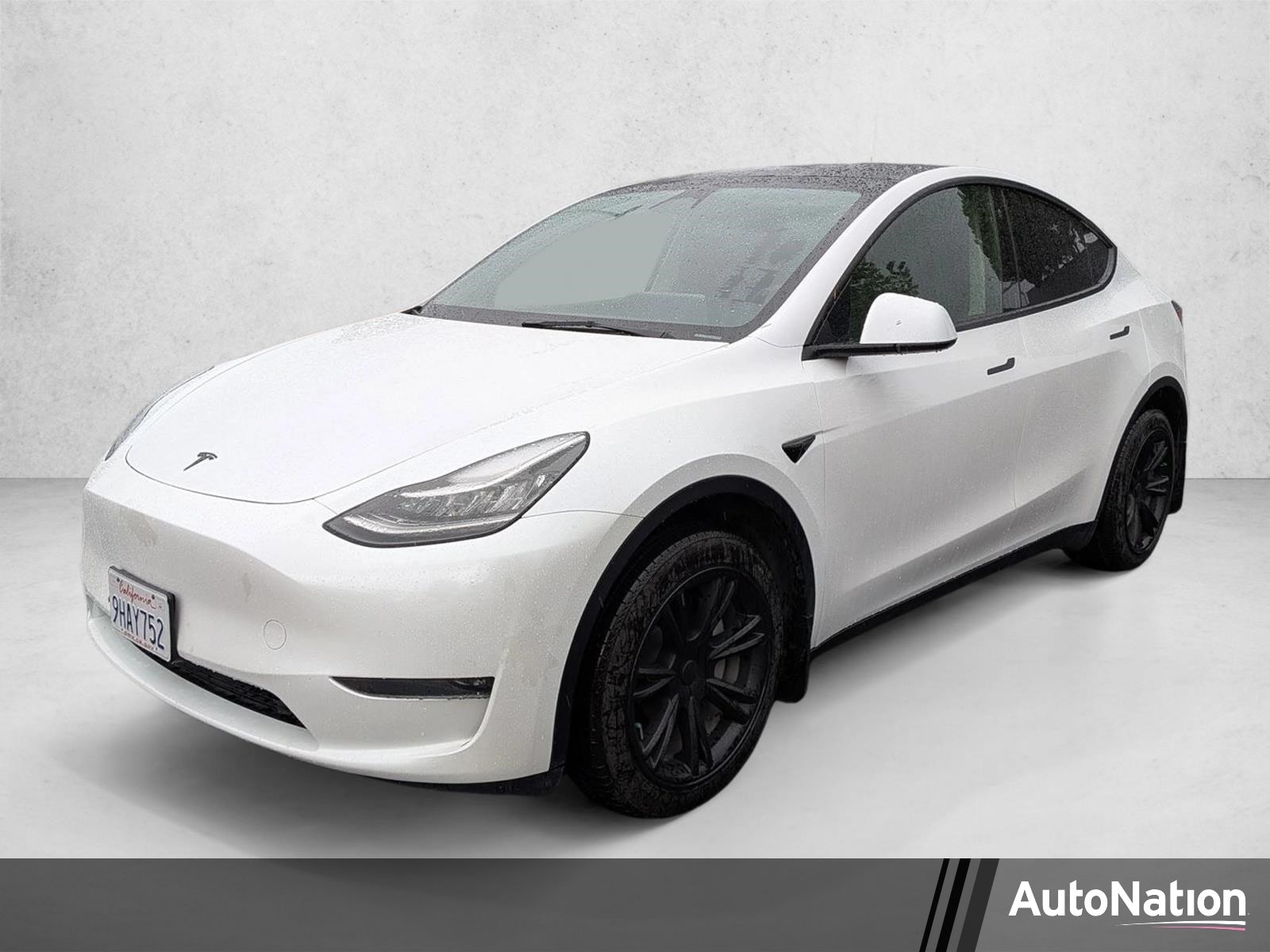 2023 Tesla Model Y Long Range Dual Motor All-Wheel Drive's photo
