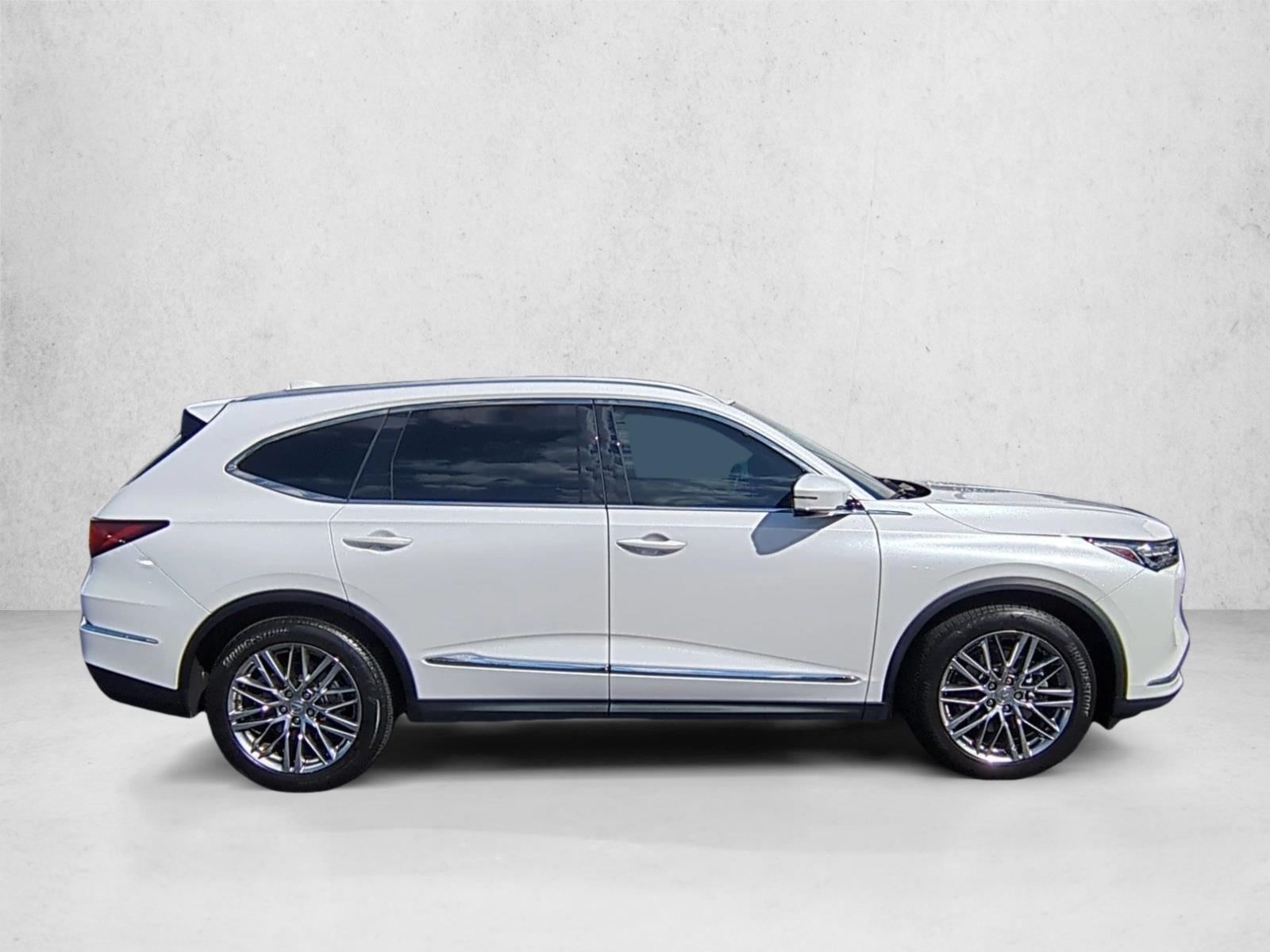 2023 Acura MDX SH-AWD Advance photo 4
